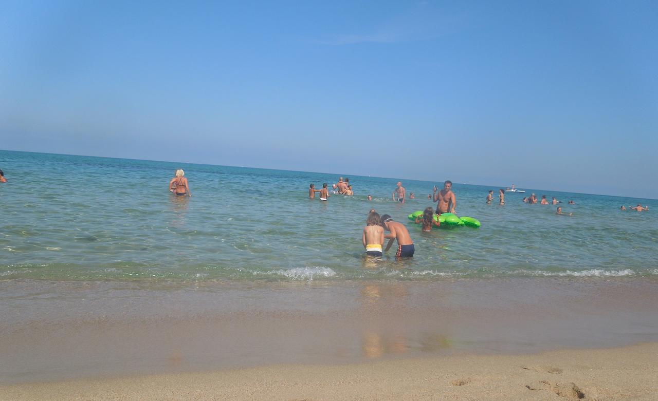 الشقق الفندقية باديسيفي  Baia Delle Mimose المظهر الخارجي الصورة